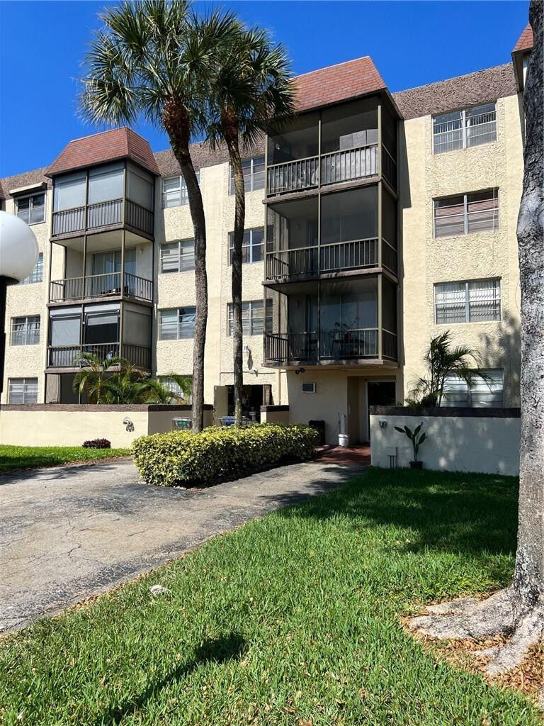 Property Photo:  7100 NW 17th Street 409  FL 33313 