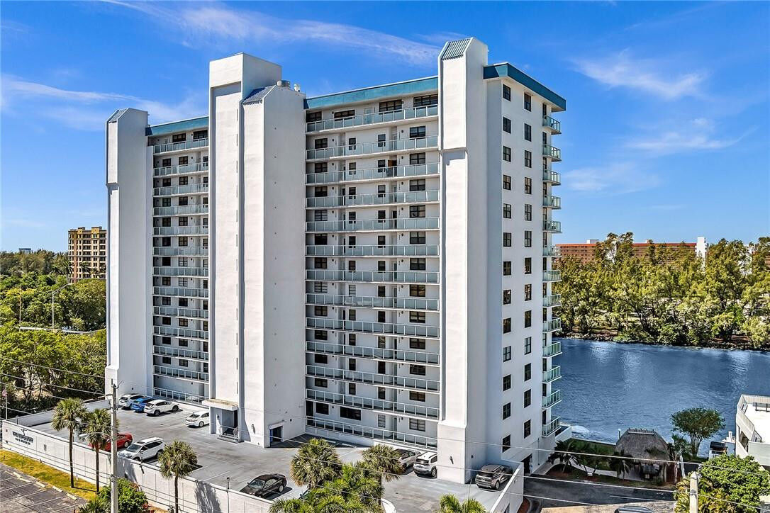 Property Photo:  1401 N Riverside Drive 905  FL 33062 