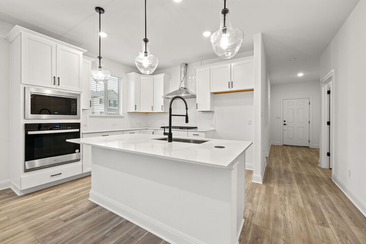 Property Photo:  13401 Cerro Castellan Trace  TX 78653 