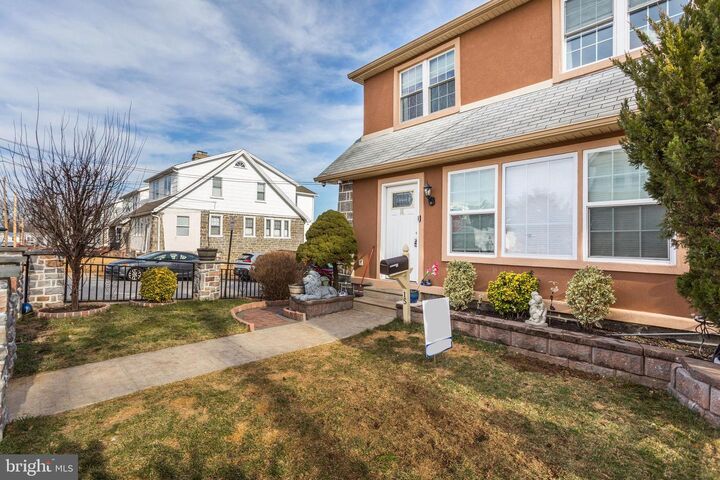 Property Photo: 15 Kenmore Road PA 19082