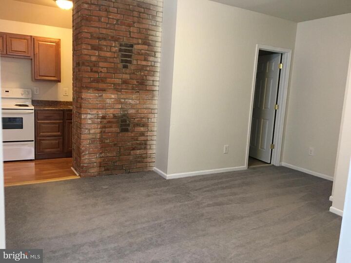Property Photo: 510 N Kent Street 1 VA 22601