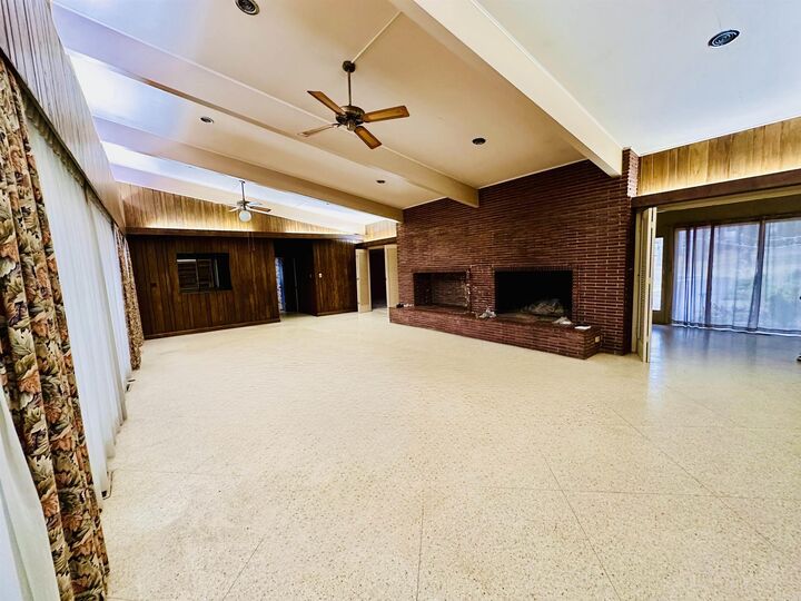 Property Photo: 1215 N Washington Street AR 71753