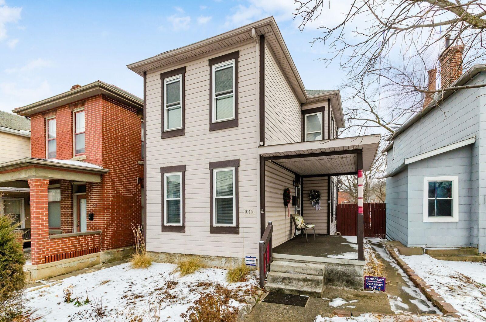 Property Photo:  1046 Summit Street  OH 43201 