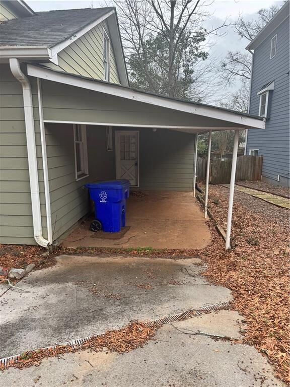 Property Photo:  643 Sycamore Drive  GA 30030 