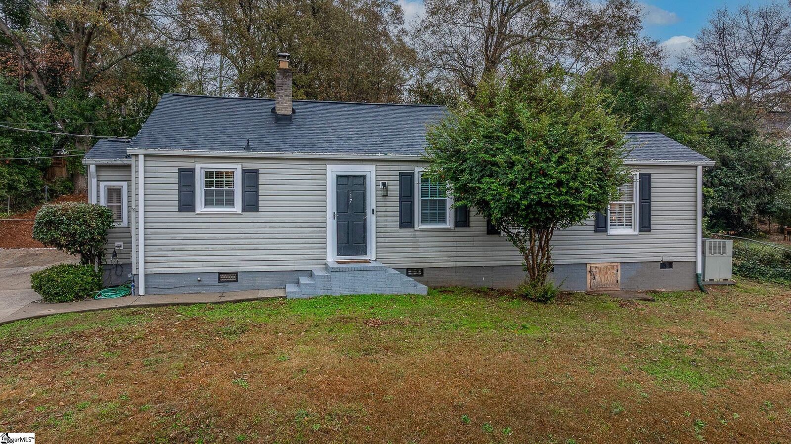 Property Photo:  17 Brookview Circle  SC 29605-3041 