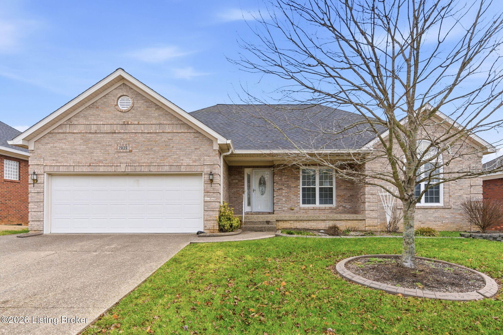 Property Photo:  7929 Windgate Dr  KY 40291 