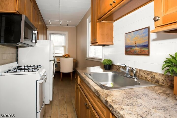 Property Photo:  439 Willow Ave 3  NJ 07027 