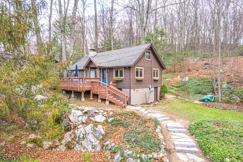 Property Photo:  1024 Lakeside Dr  NJ 07422 