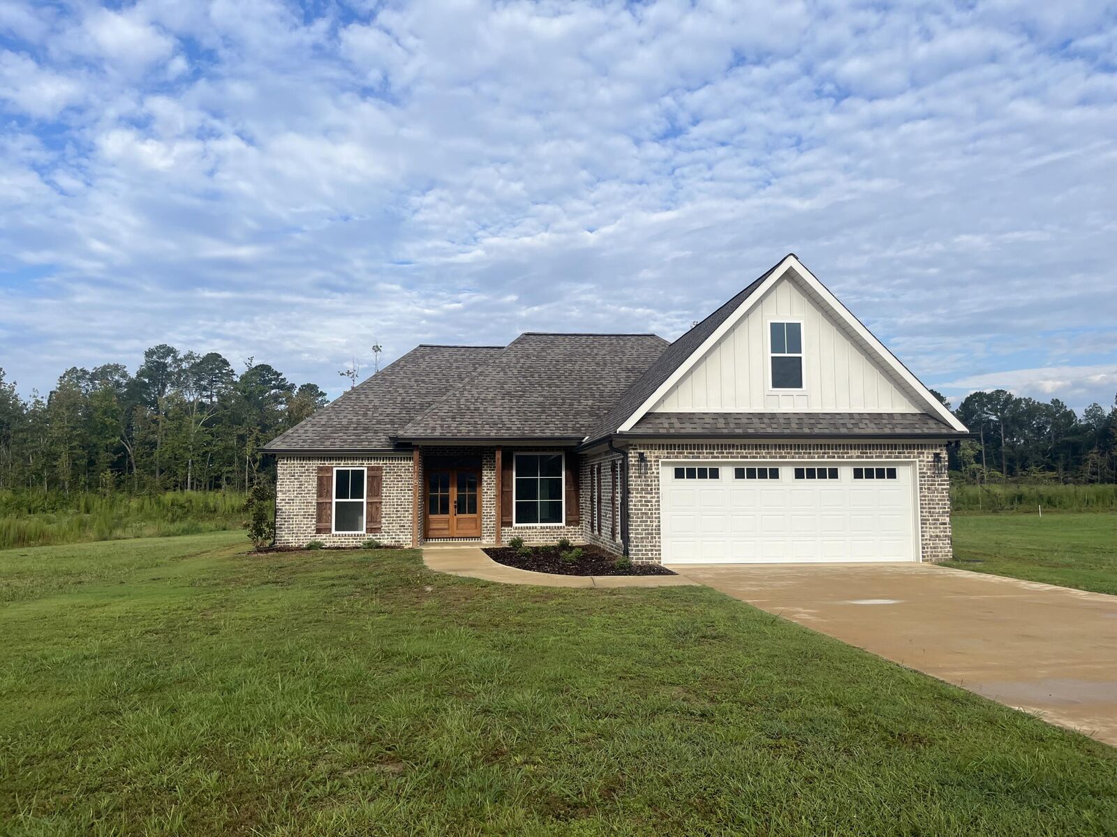Property Photo:  115 Foxfire Cove  MS 39759 
