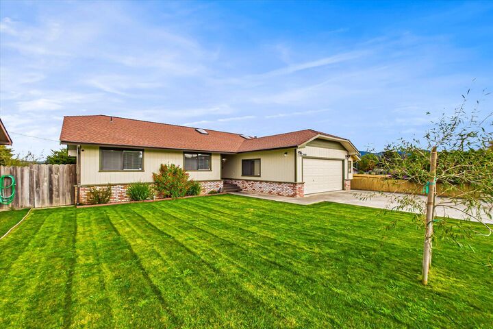 Property Photo: 2481 Dana Court CA 95540