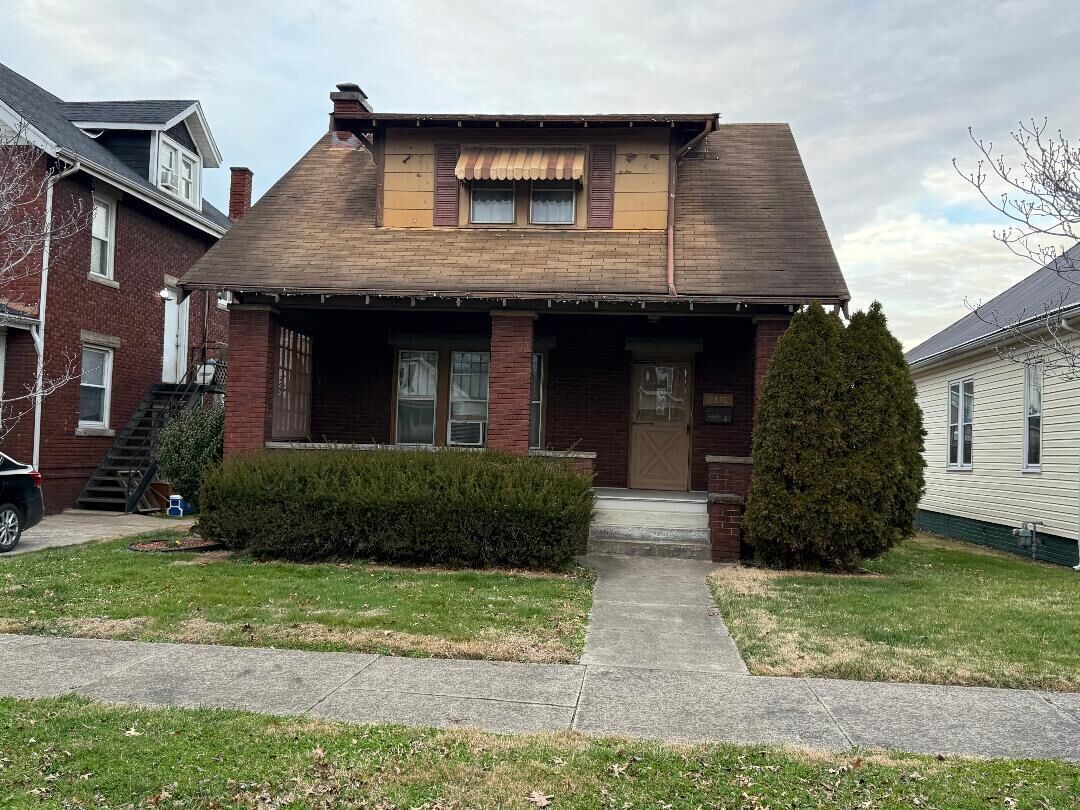 Property Photo: 2530 Collis Avenue WV 25703