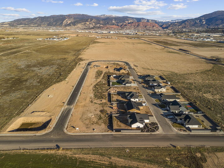 Property Photo:  3879 W 975 N Ph 3 Lot 1  UT 84721 