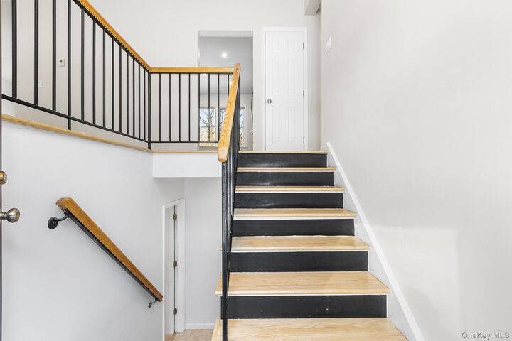 Property Photo:  55 Albion Oval  NY 10541 