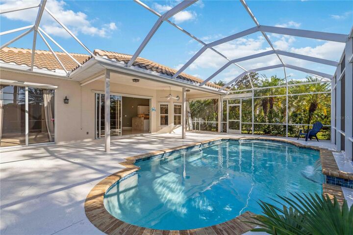 Property Photo:  6991 Superior Street Circle  FL 34243 