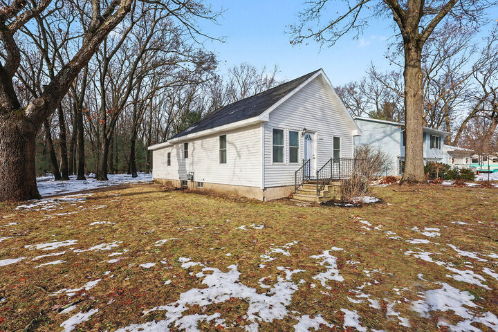 Property Photo:  1123 S Bolen Road  MI 49442 