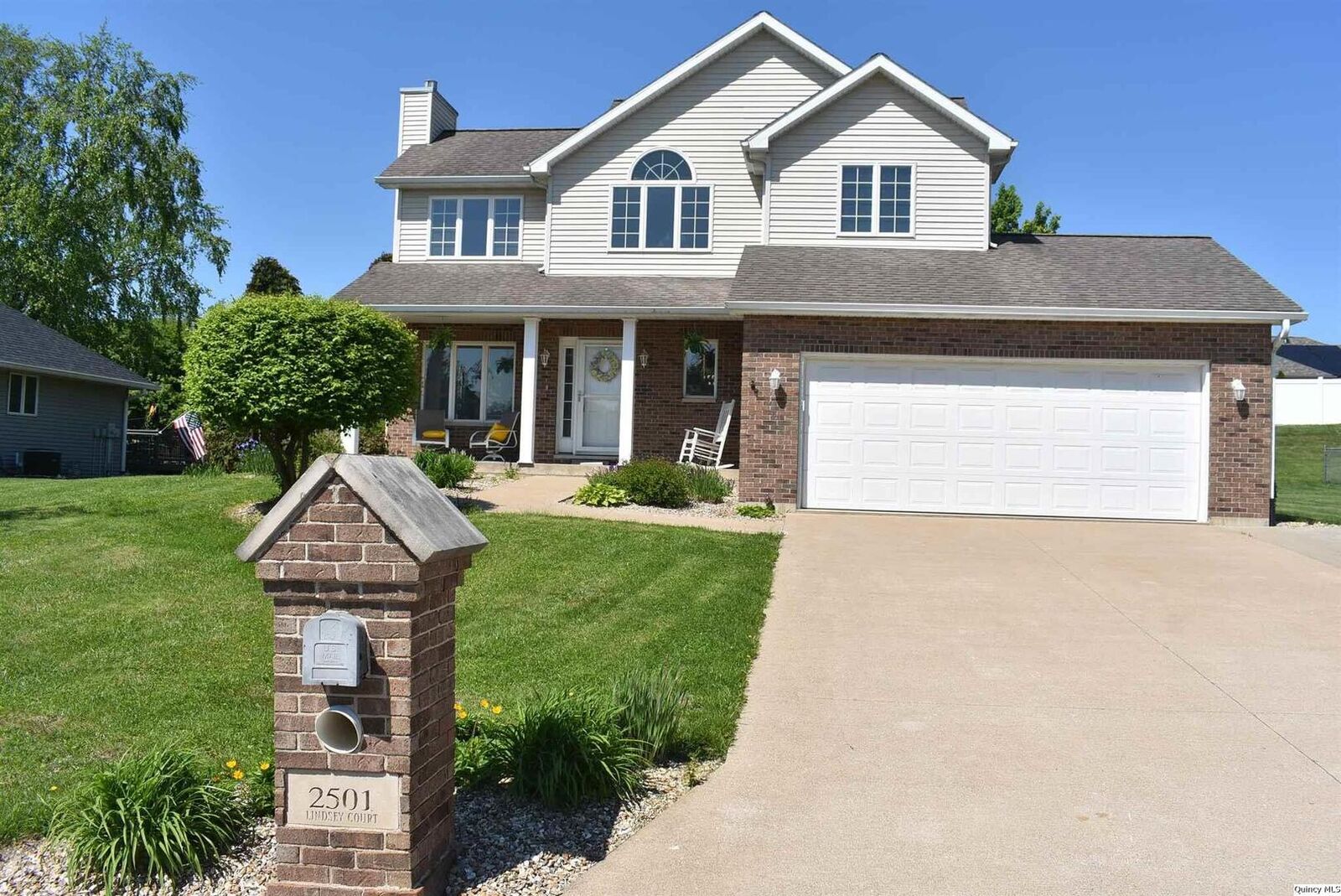 Property Photo:  2501 Lindsey Court  IL 62305 