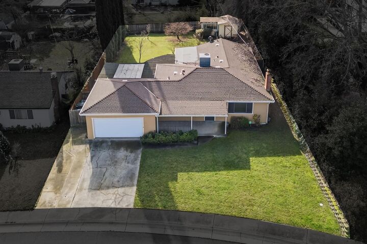 Property Photo: 8806 Fortuna Way CA 95662