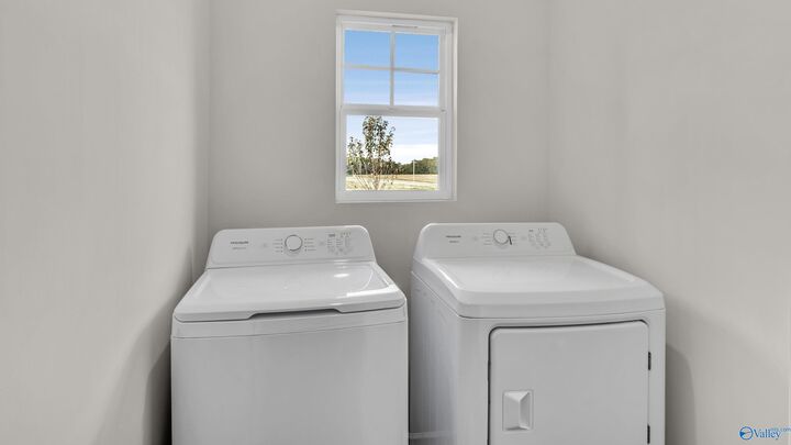 Property Photo:  3240 Cool Springs Avenue SW  AL 35756 