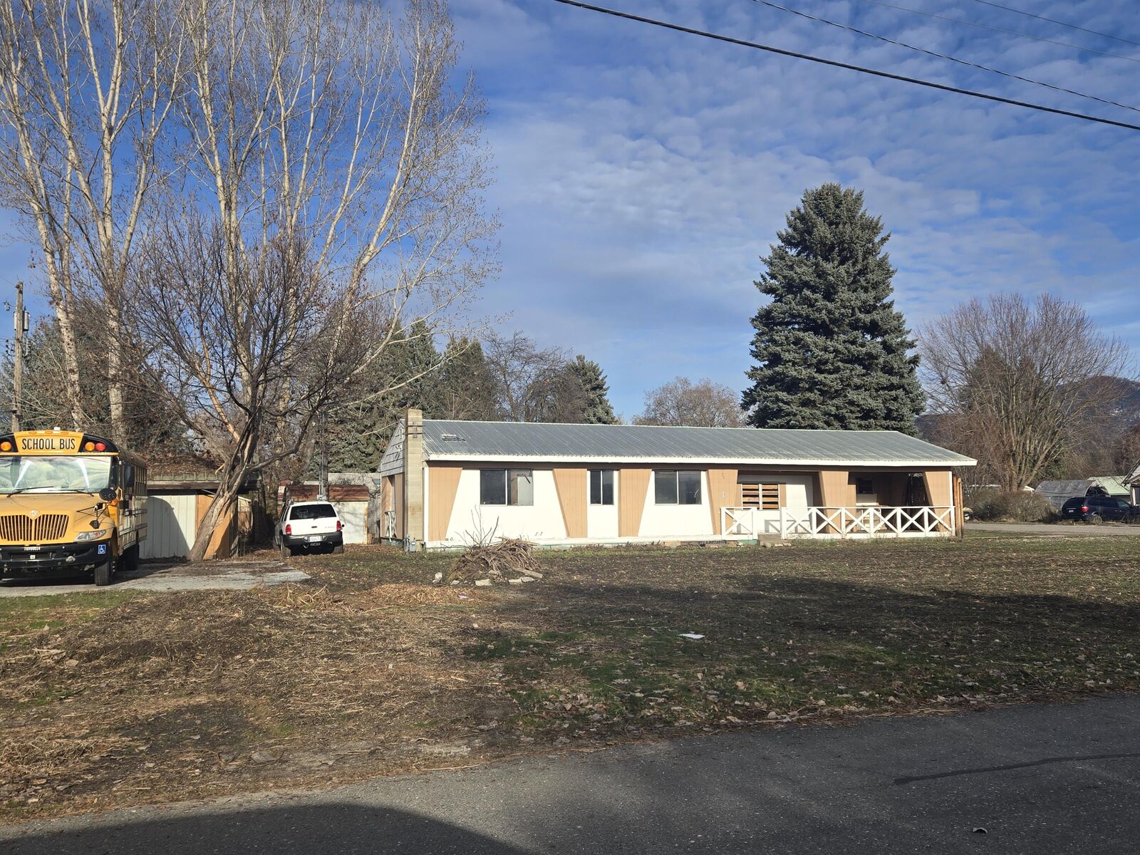 Property Photo:  308 S Victoria St  WA 99109 