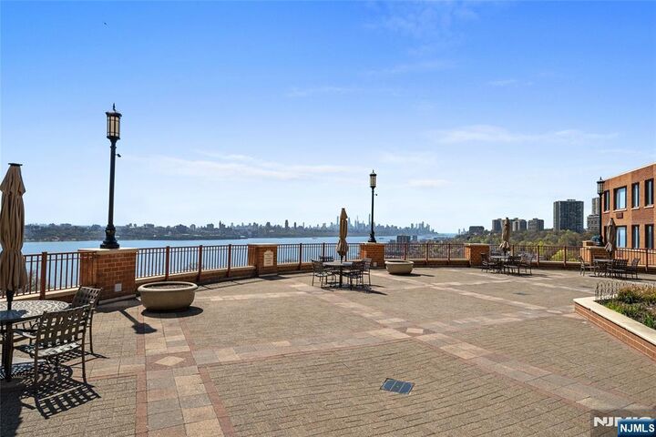 Property Photo: 100 Old Palisade Road 3013 NJ 07024