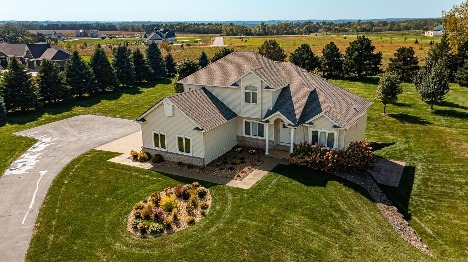 Property Photo:  2728 Headland Court SW  MN 55902 