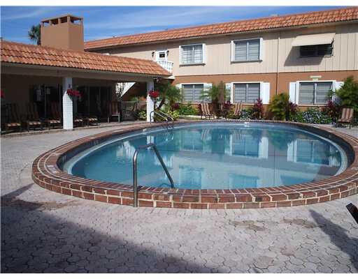 Property Photo: 659 W Oakland Park 116C FL 33311