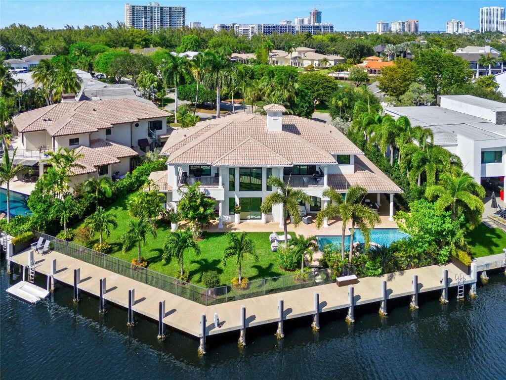 Property Photo:  41 Compass Lane  FL 33308 