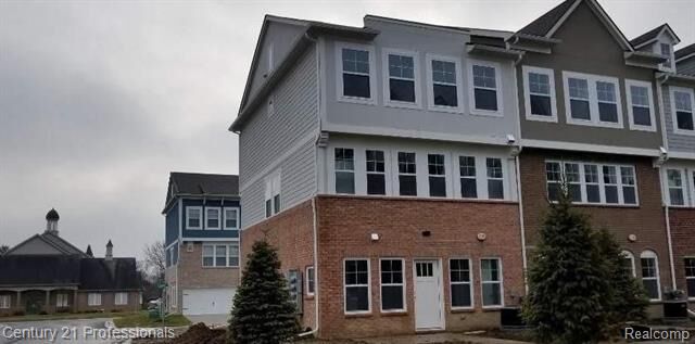 Property Photo: 42 Kalter 25 MI 48098