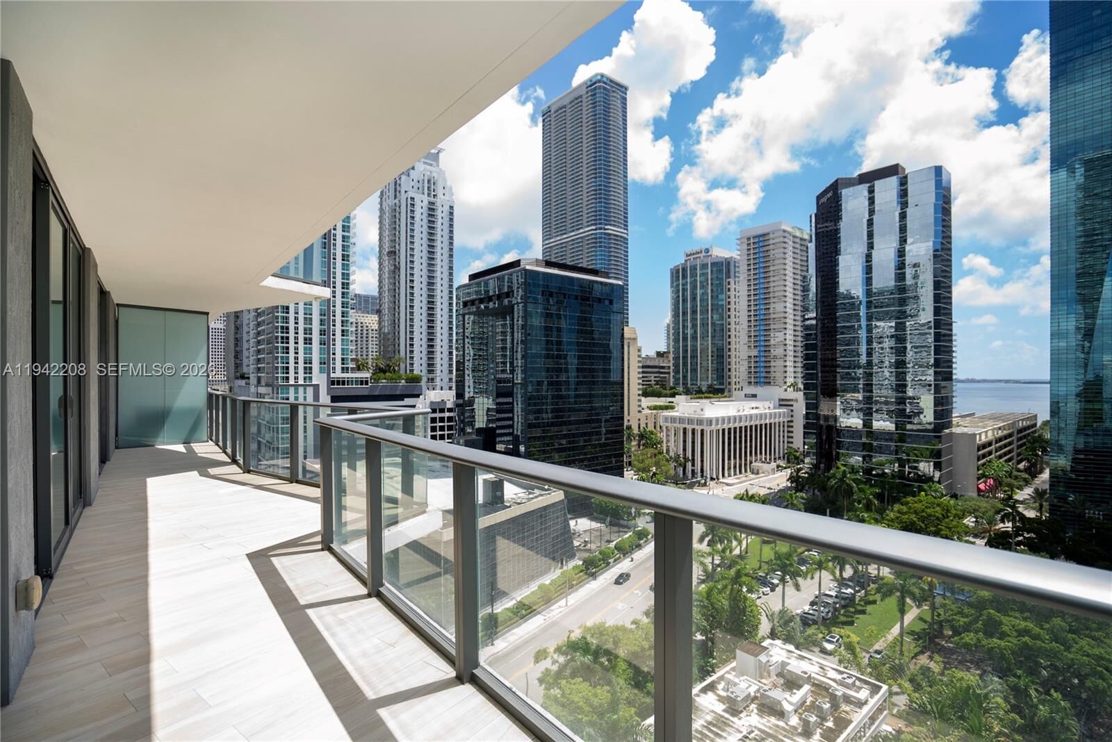 Property Photo:  1300 S Miami Ave 1002  FL 33130 