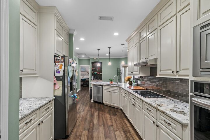 Property Photo: 303 Stonegate AL 36305