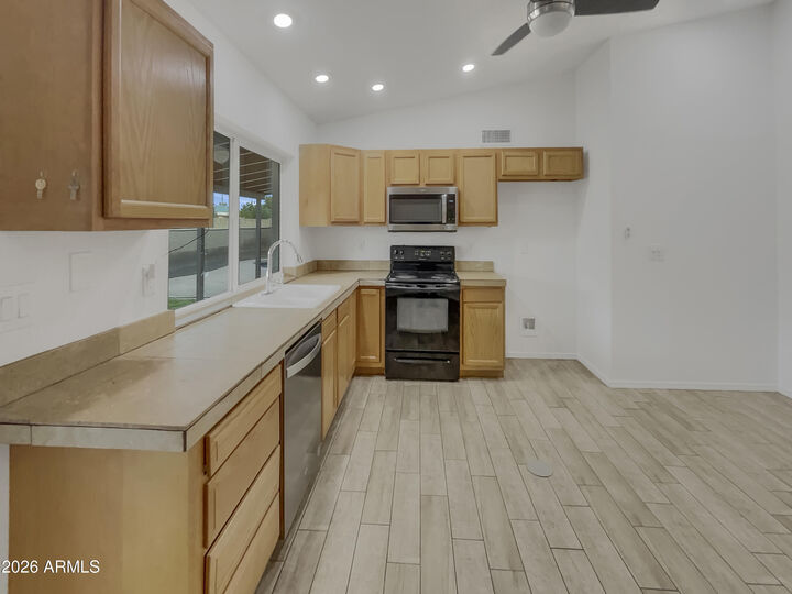 Property Photo:  13628 N 40th Drive  AZ 85029 