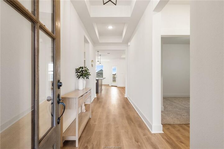 Property Photo:  424 Brazos Bend  TX 77878 