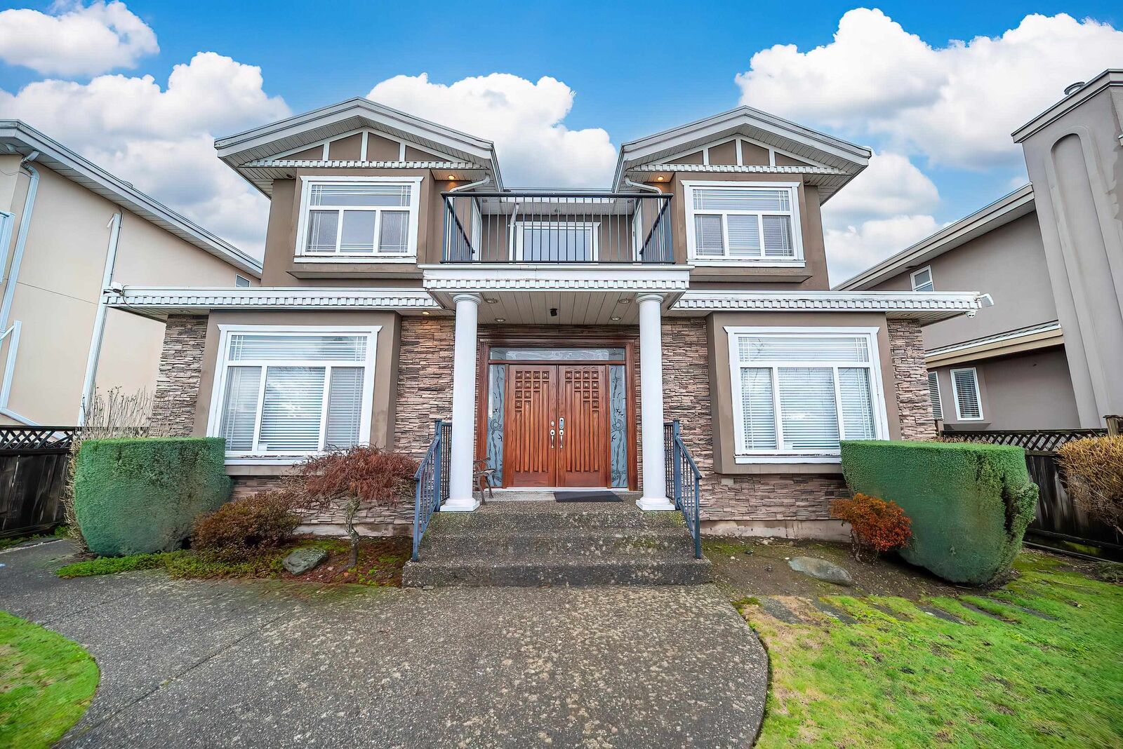 Property Photo: 6391 Neville Street BC V5E 1A5