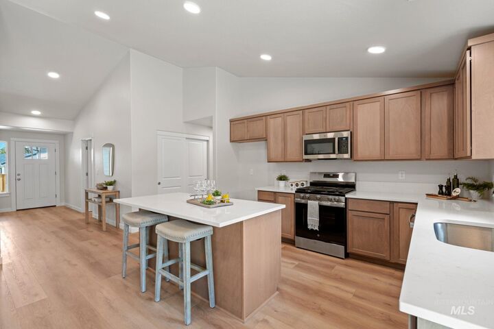 Property Photo:  4162 S Pumpkin Way  ID 83686 