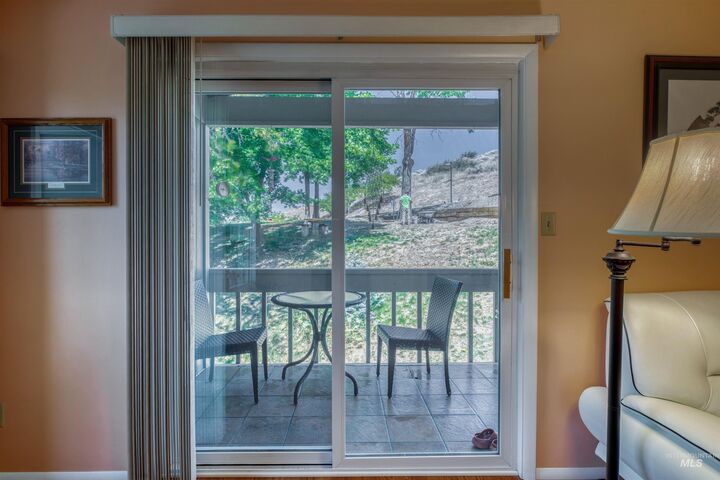 Property Photo:  5092 N Wildrye Dr  ID 83703 