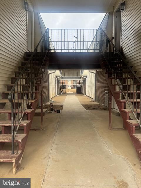 Property Photo:  20 Florence Tollgate -7  NJ 08518 