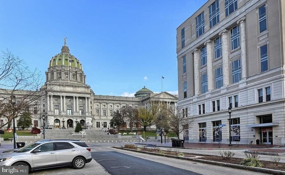 Property Photo:  231 State Street 406  PA 17101 