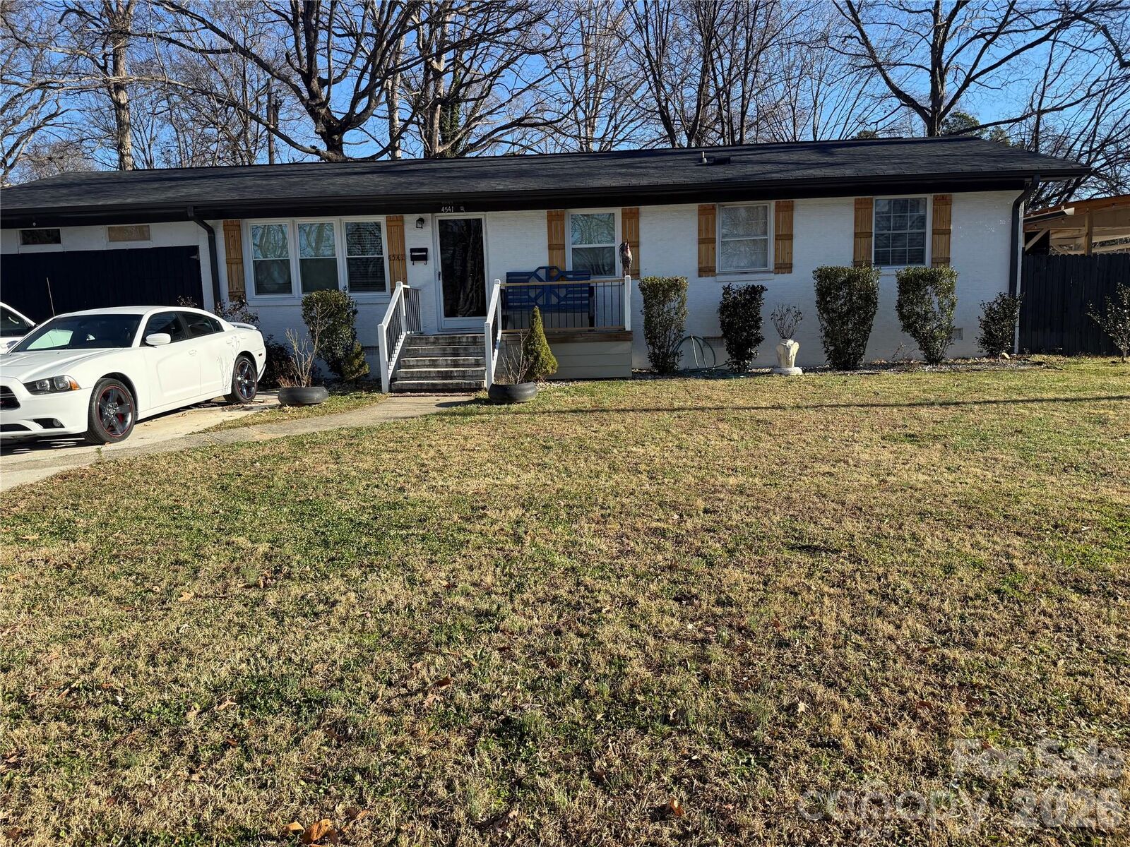 Property Photo:  4541 Thornwood Road  NC 28213 