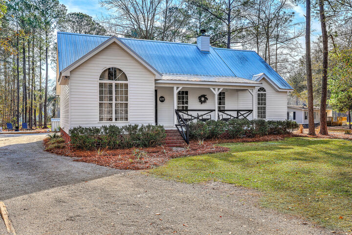 Property Photo: 639 Lannie Lane SC 29461