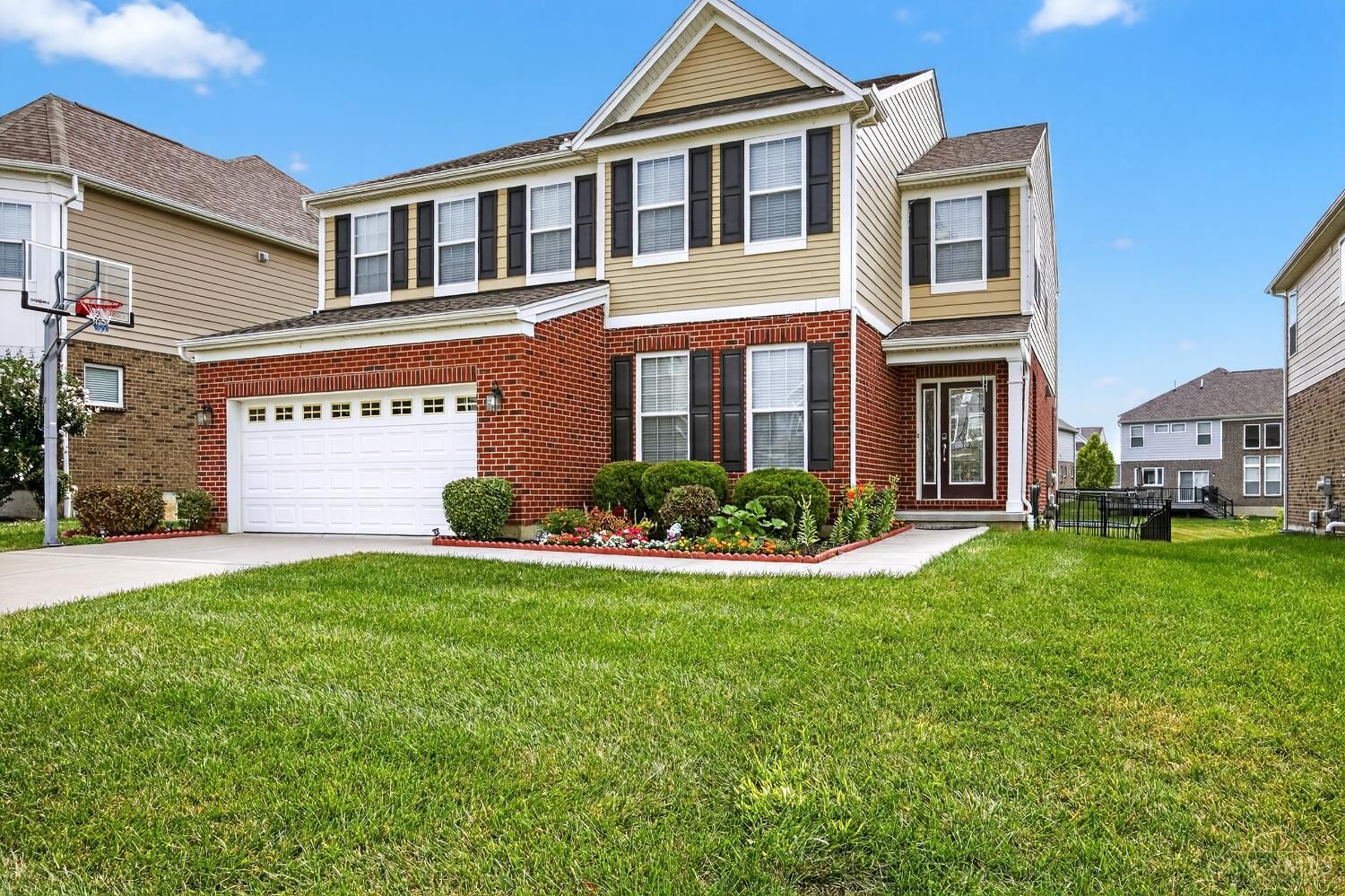 Property Photo: 3866 Silver Queen Court OH 45036