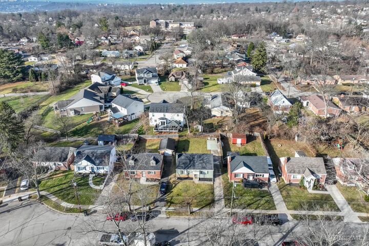 Property Photo:  6097 W Fordham Place  OH 45213 