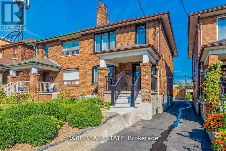 Property Photo: 1993 Dufferin Street ON M6E 3P9