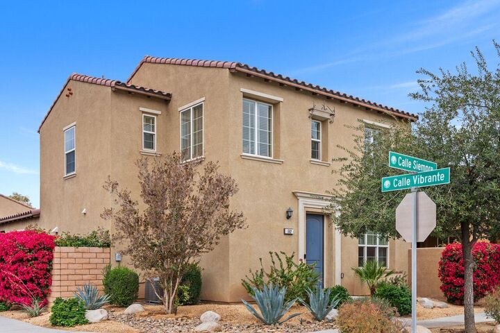 Property Photo:  592 Calle Vibrante  CA 92211 