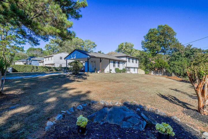 Property Photo:  5186 Flemish Court  GA 30349 