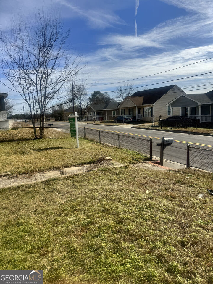Property Photo: 537 Rutherford Avenue GA 31206