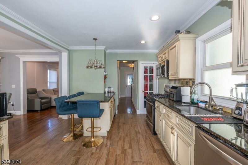 Property Photo:  807 Jaques Ave  NJ 07065 