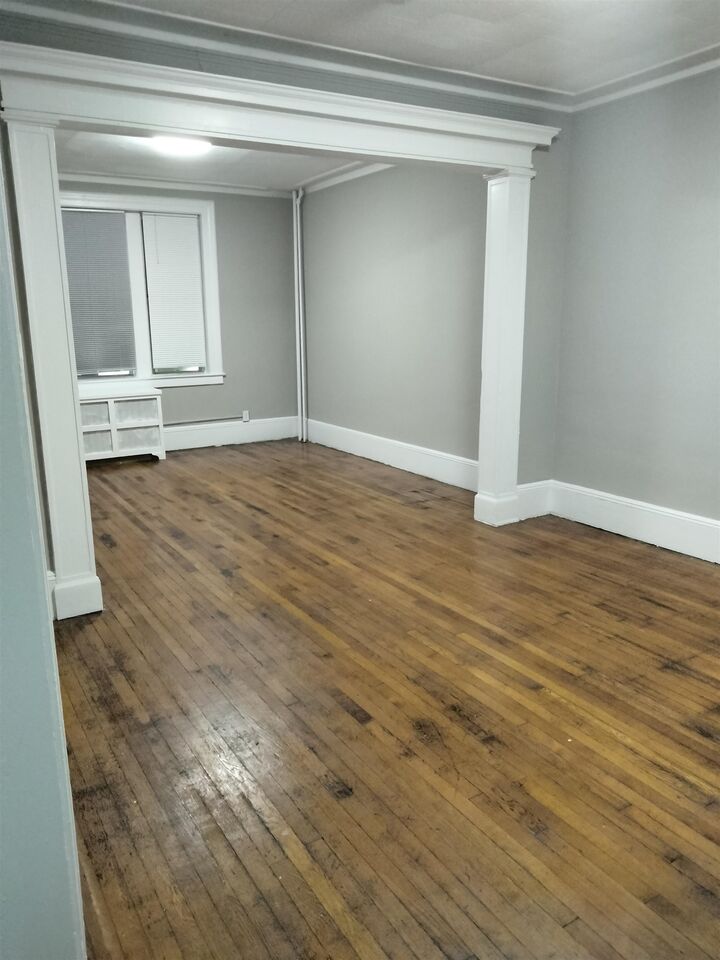 Property Photo:  291 Central Ave B2  NJ 07307 