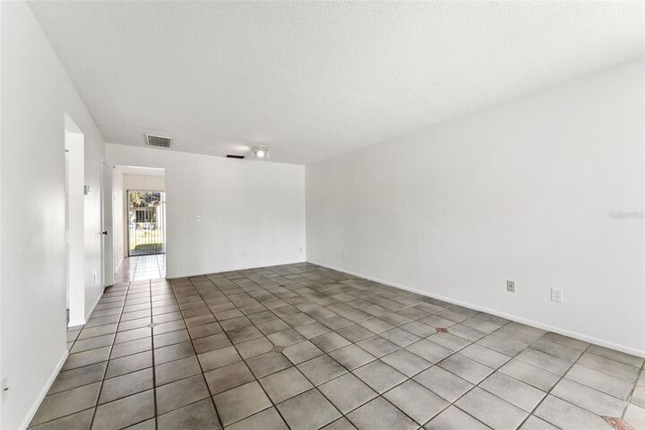 Property Photo: 8137 Parrot Drive FL 32825