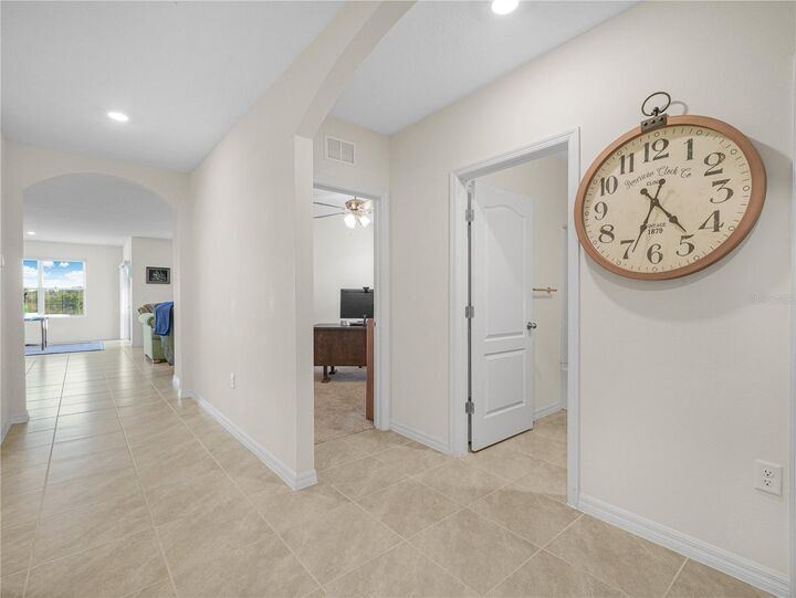 Property Photo:  2805 Grandbury Grove Road  FL 33811 