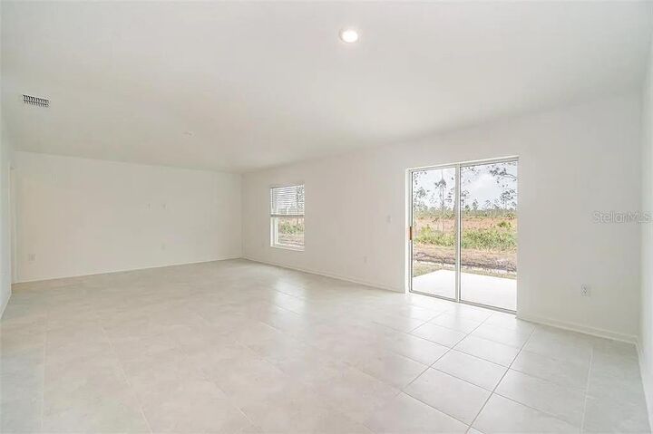 Property Photo:  2220 Green Valley Street  FL 32124 